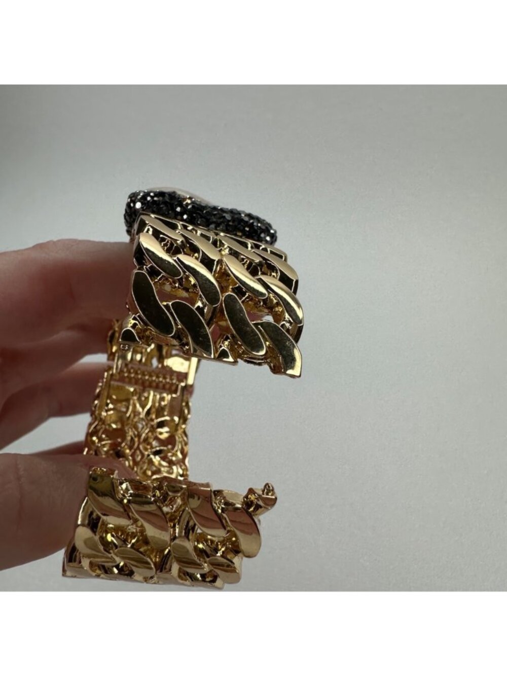 Gold Tone Rhinestone Encrusted Baroque Pearl Curb Chain Cuff Bracelet Glam - Picture 8 of 12